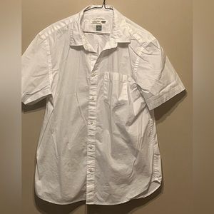 Women’s Old Navy short sleeve button down.